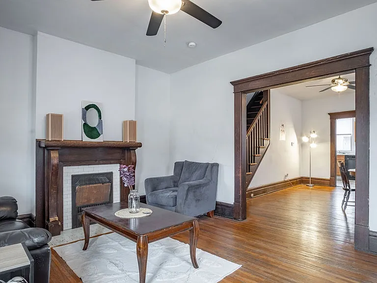 E 13th Ave 240-252 MLR — Photo 6