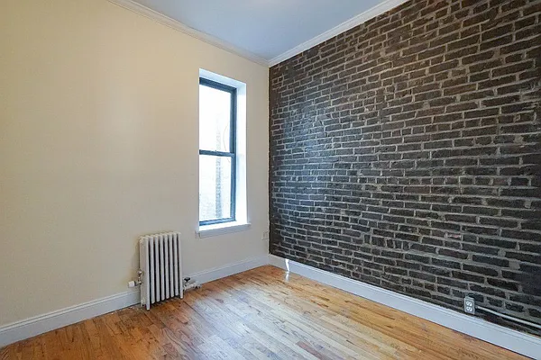 Rented by Camelot Realty Group | media 9