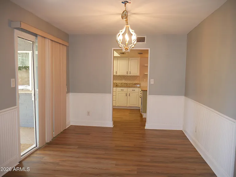 1201 W Loughlin Dr — Photo 16