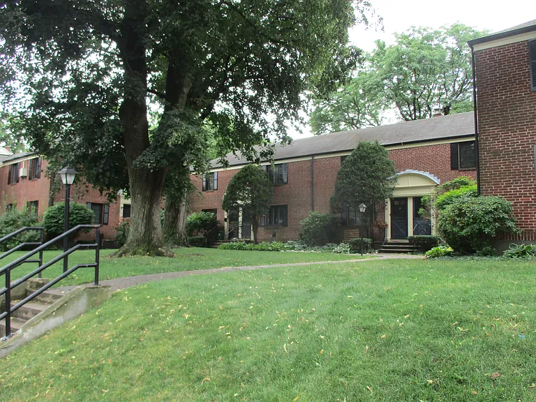 52 Grant Ave — Photo 15