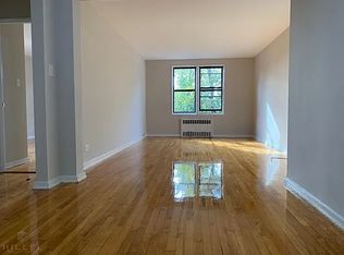 65-20 Booth St #2J, Rego Park, NY 11374