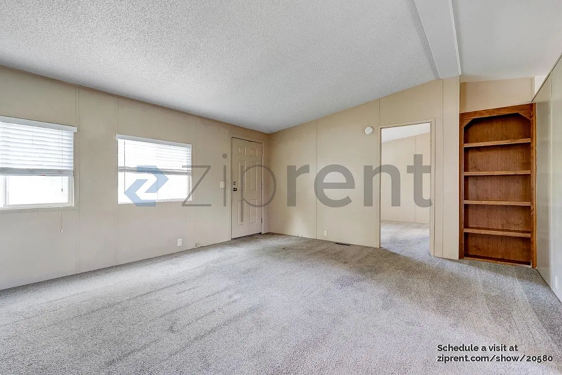 3 bed, 1104 sqft, $2,500 — Photo 3