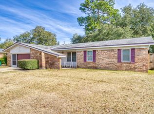 110 Alan A Dale Dr, Niceville, FL 32578