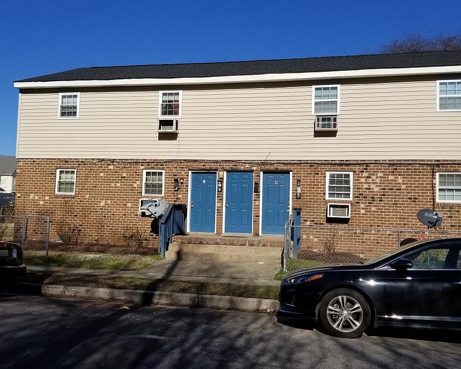 2nd image of 2301 Barton Ave APT 5