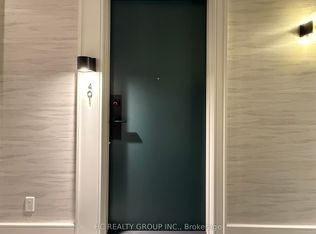18 Holmes Ave #401, Toronto, ON M2N 0E1