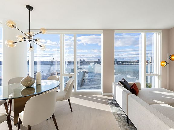4th image of 675 W 59th St #804