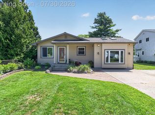 718 Hartner St, Holly, MI 48442