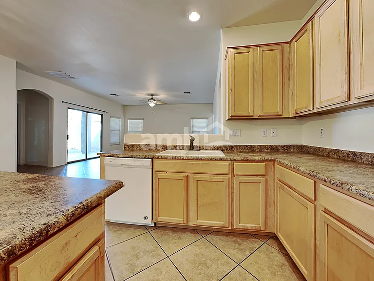 3240 W Hayden Peak Dr — Photo 4