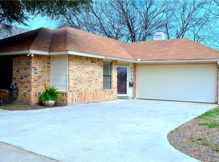 6718 Oriole Ct, Fort Worth, TX 76137