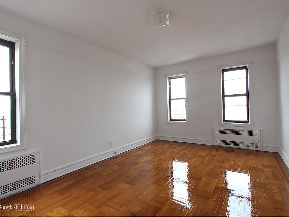 2nd image of 1411 Avenue N APT F7