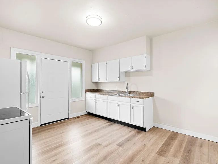 3002 Porter Ave — Photo 31