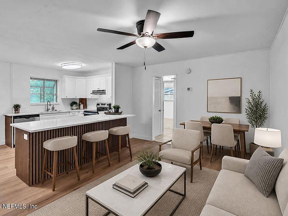 3rd image of 7420 STONEHURST Road S
