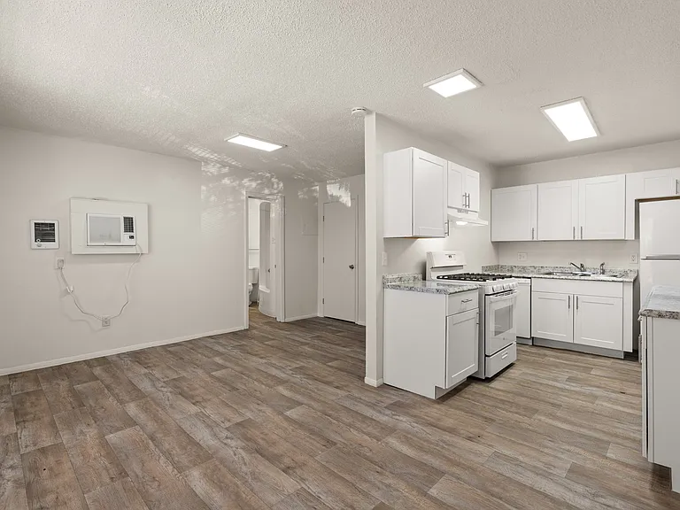 2800 Vail Ave SE #228 — Photo 3