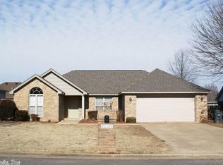 2006 Audley Bolton Dr, Searcy, AR 72143