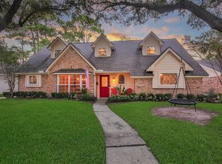 4910 Dunsmere St, Houston, TX 77018