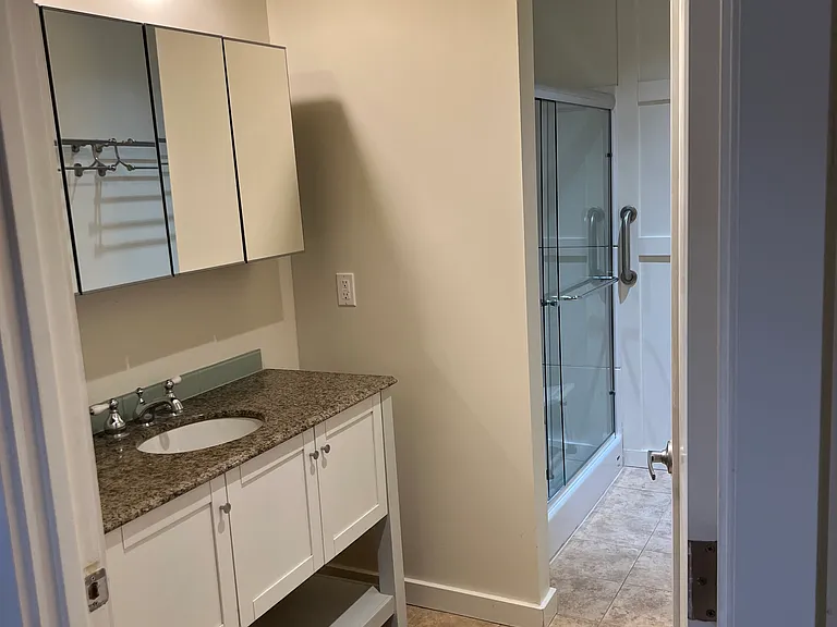51 Lusherm Ct — Photo 9