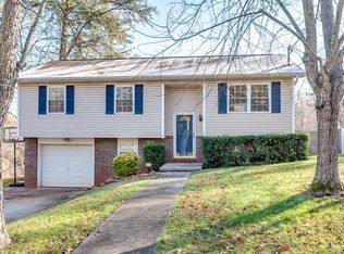 4124 Mascarene Rd, Knoxville, TN 37921