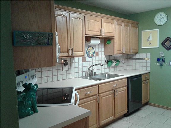 4th image of 321 Faircross Cir
