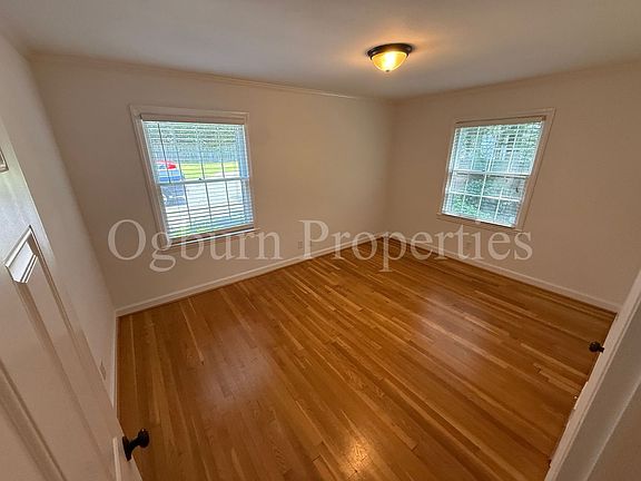 3rd image of 2030 Craig St APT 1
