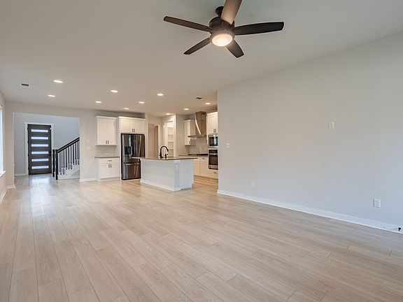 3rd image of 6413 Night Chinook Dr