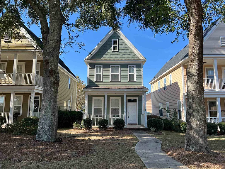 3676 Biltmore Ave — Photo 1
