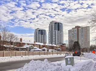 202 Burnhamthorpe Rd E #1506, Mississauga, ON L5A 3R8