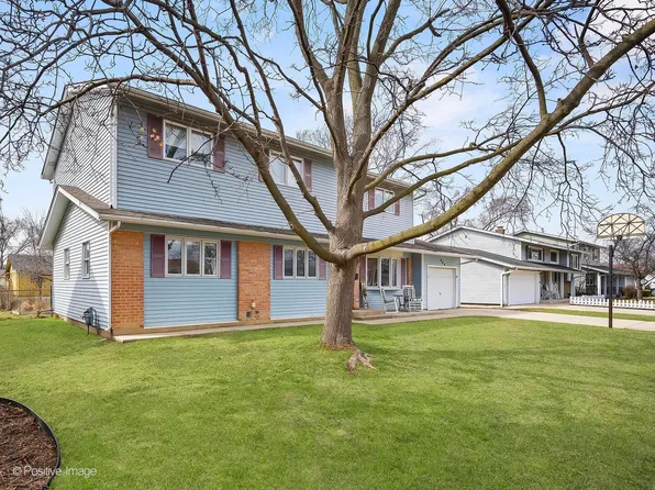 346 Dorchester Ln, Elk Grove Village, IL 60007