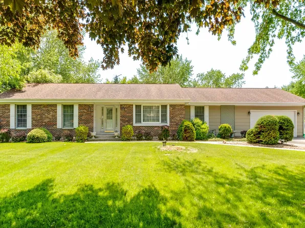 24921 W Crabtree Ln, Ingleside, IL 60041