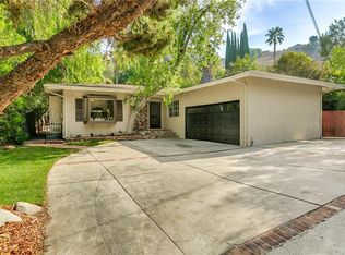 10341 Valley Glow Dr, Sunland, CA 91040
