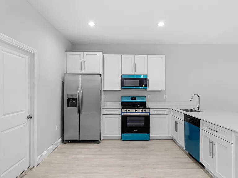 10026 Cocoa Beach St #10026 — Photo 5