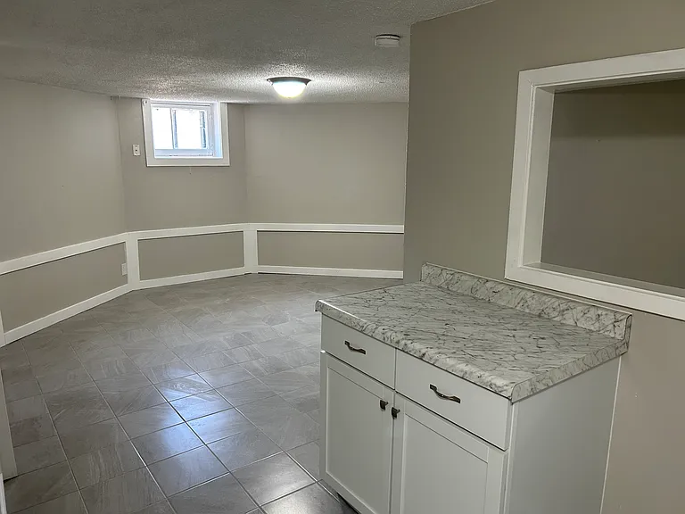 607 N 40th St #5 — Photo 9
