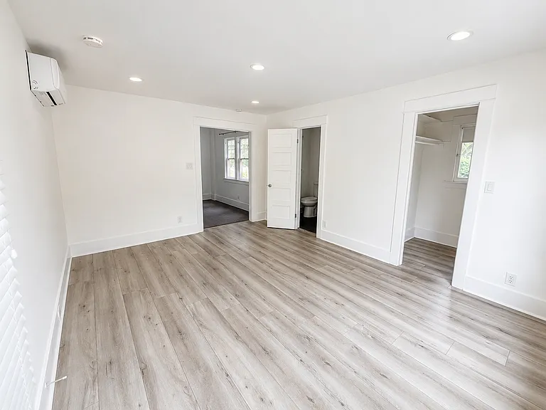 536 N Madison Ave #1 — Photo 7