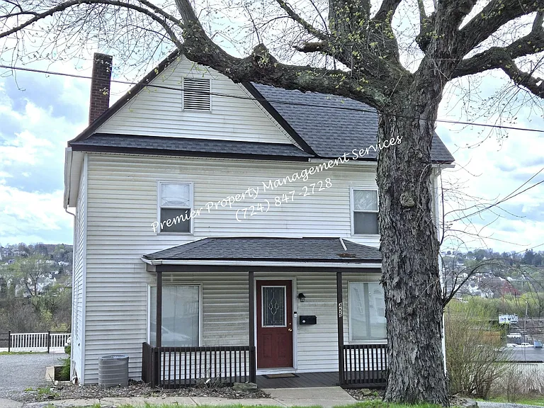 455 E Jefferson St — Photo 1