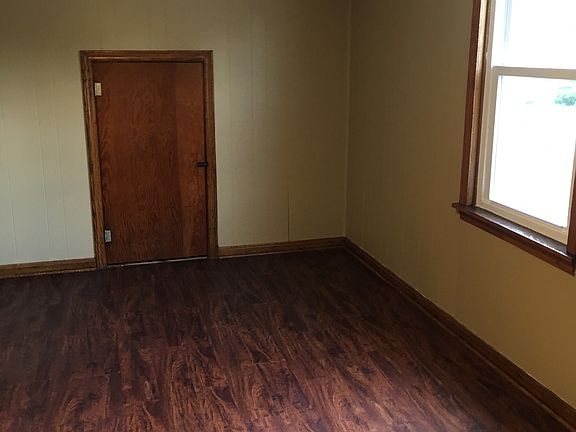 2nd image of 50 1/2 Waltz Dr