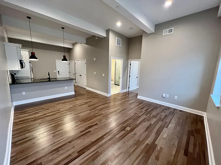33 E Northampton St #301 — Photo 2