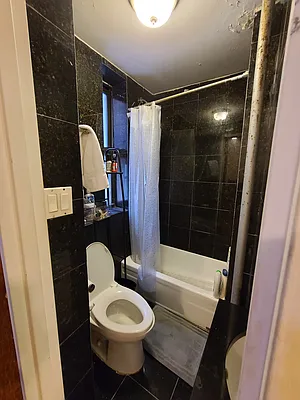 Rented by Point NYC | media 33