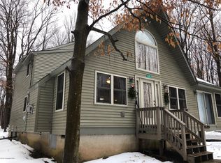 115 Outer Dr, Pocono Lake, PA 18347