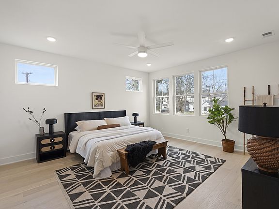 4th image of 525B Croley Dr