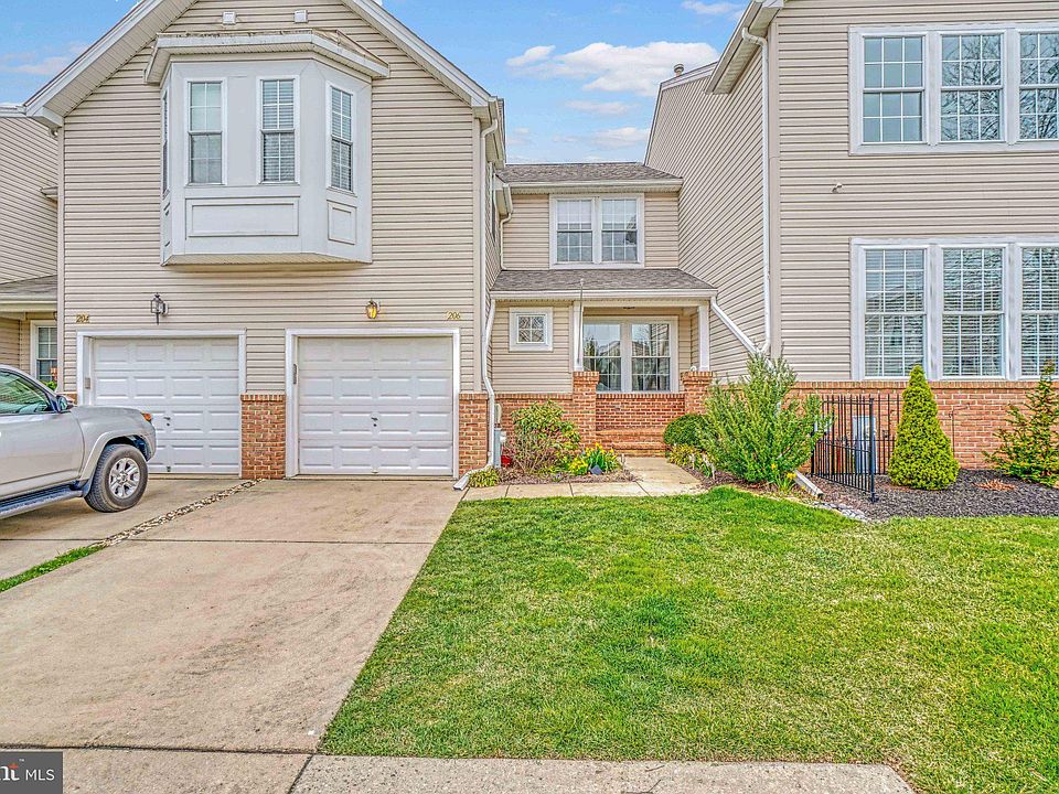 1st image of 206 Colgate Dr