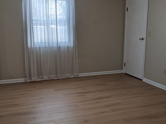 5th image of 306 Sundown Trl APT 1C