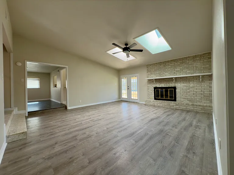 113 Shady Oak Dr — Photo 6