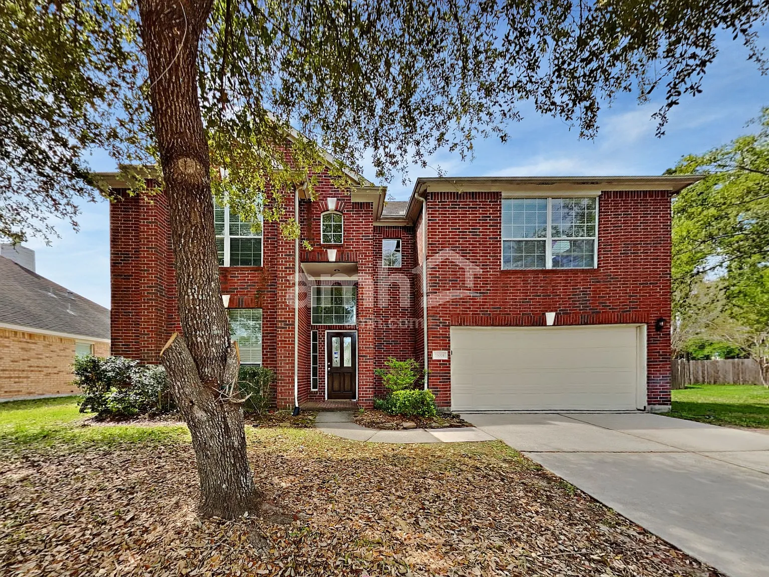 5 bed, 3.0 bath, 2608 sqft, $2,490 — Photo 1