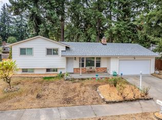 17820 NE Everett St, Portland, OR 97230