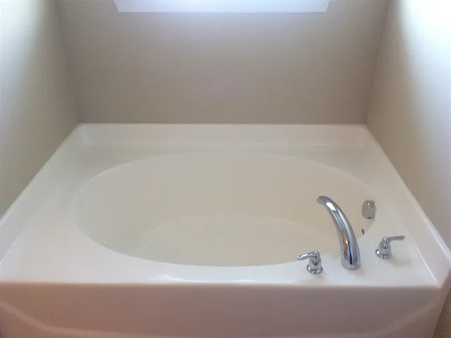 2938 Deep Cove Dr NW — Photo 8