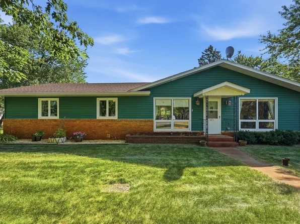9473 Crestview Dr, Saint Joseph, MN 56374