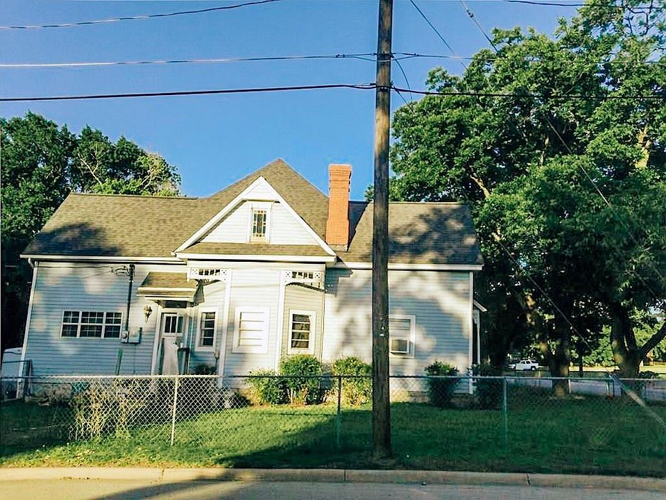 1st image of 109 E Lee Ave