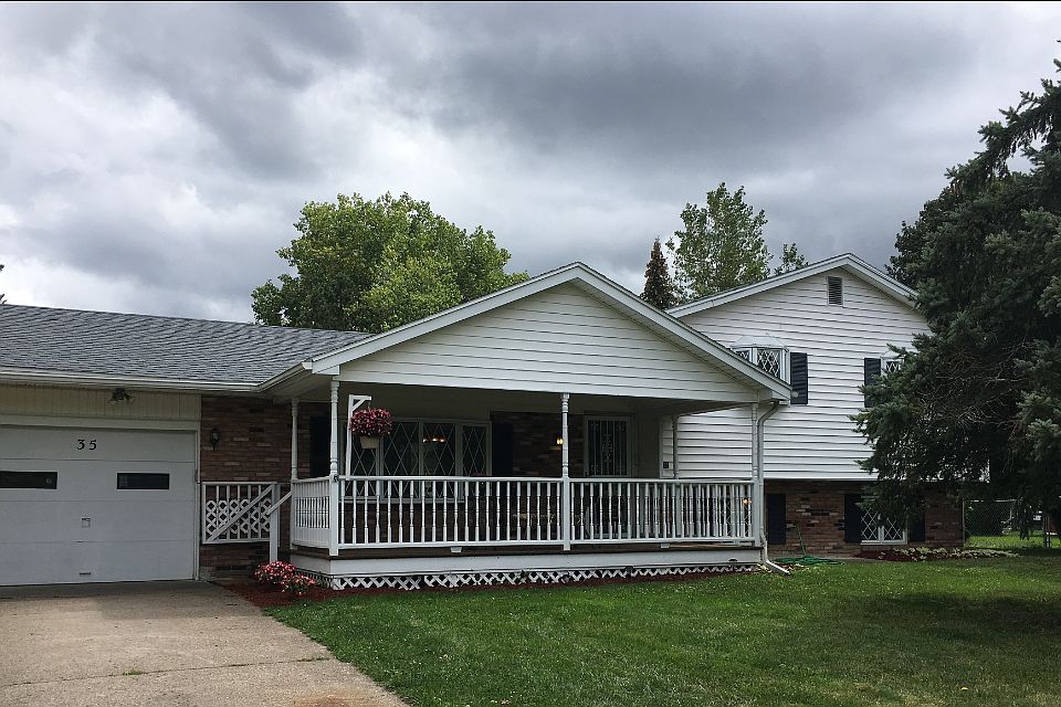 1st image of 35 Wallman Dr