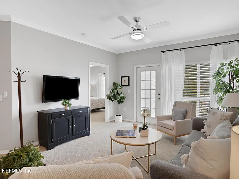 10961 Burnt Mill Rd #425 — Photo 9
