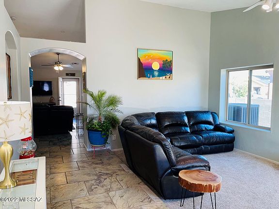 3rd image of 3630 W Bellewood Pl