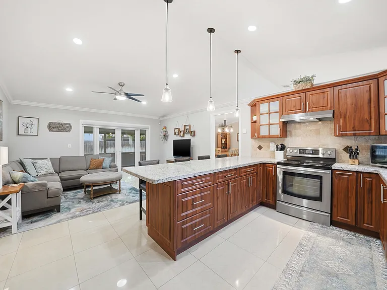 19655 NW 62nd Ct — Photo 11